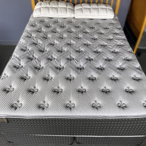 nantucket yankee mattress display